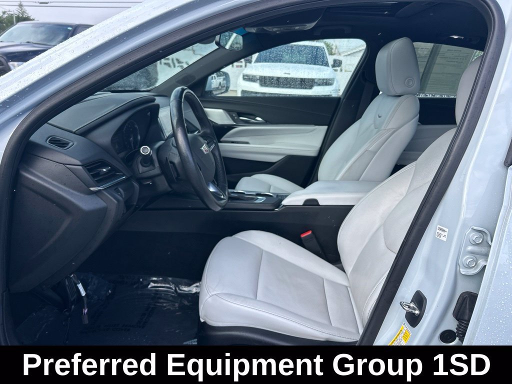 Used 2021 Cadillac CT4 Premium Luxury RWD image 11
