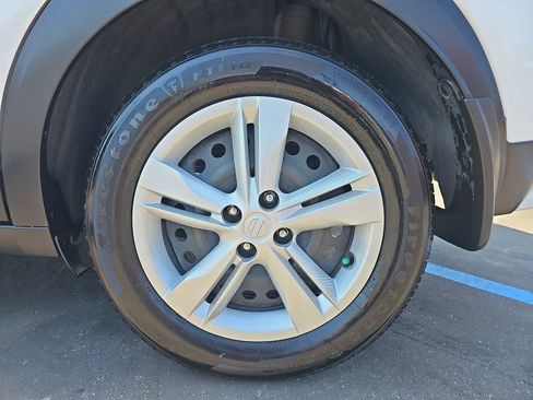 Used 2022 Nissan Kicks S image 34