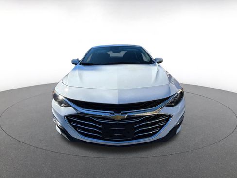 Used 2023 Chevrolet Malibu LT w/ Driver Confidence Package image 3