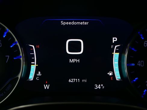 Used 2022 Chrysler Pacifica Limited FWD image 28
