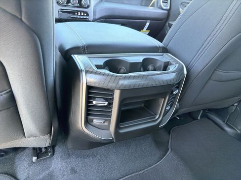 New 2026 RAM 1500 Express AWD/4WD image 14