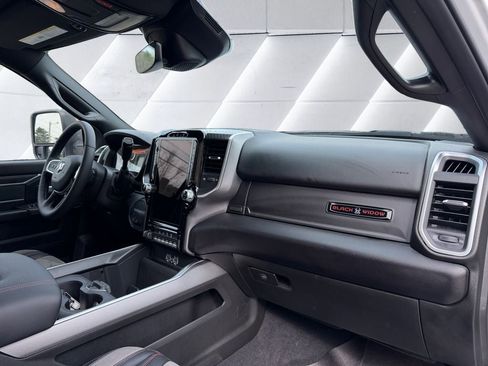 New 2025 RAM 2500 Big Horn AWD/4WD image 15