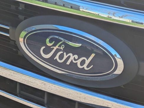 Used 2020 Ford F250 Lariat w/ Lariat Ultimate Package AWD/4WD image 9
