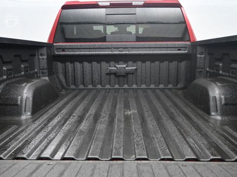 Used 2024 Chevrolet Silverado 1500 LT Trail Boss w/ Convenience Package II image 17