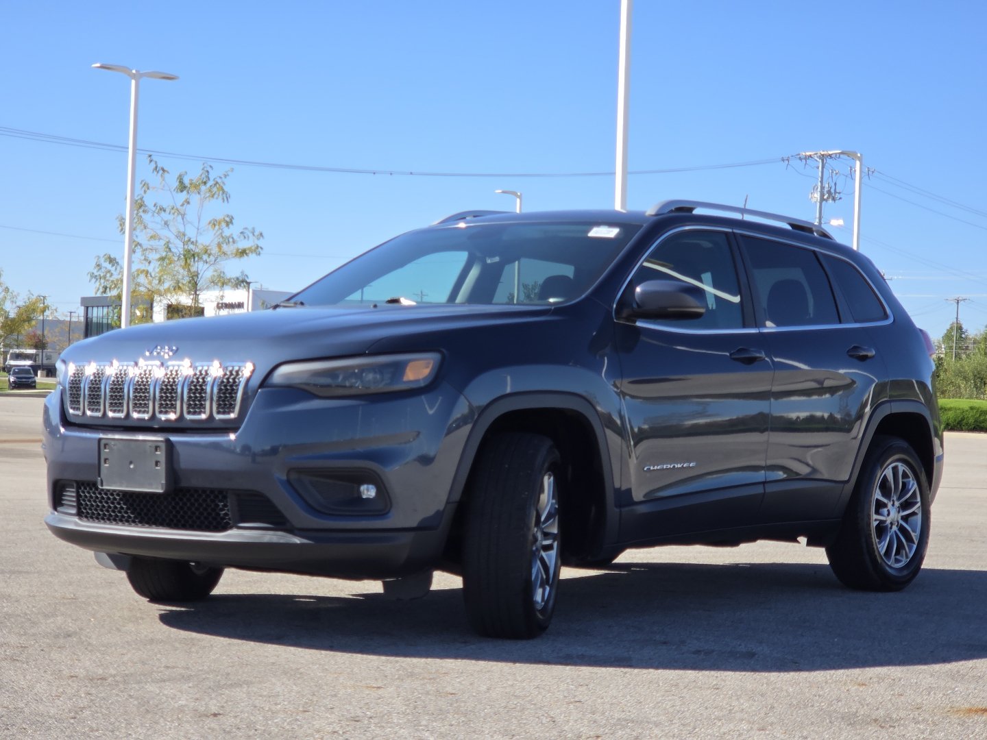 Used 2019 Jeep Cherokee Latitude Plus w/ Comfort/Convenience Group AWD/4WD image 13