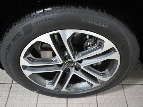 Used 2025 Audi Q5 Premium Plus AWD/4WD image 18