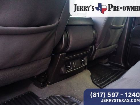 Used 2024 Chevrolet Silverado 2500 Custom w/ Custom Value Package AWD/4WD image 20