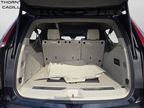 Used 2023 Cadillac Escalade ESV Sport Platinum w/ LPO, Floor Liner Package AWD/4WD image 32