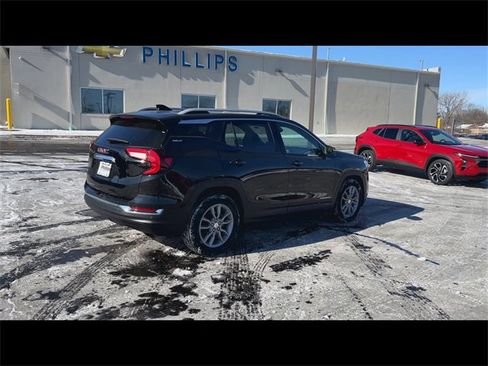 Certified 2022 GMC Terrain SLT w/ Infotainment Package II image 8