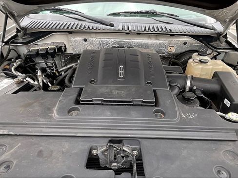 Used 2014 Lincoln Navigator 2WD image 10
