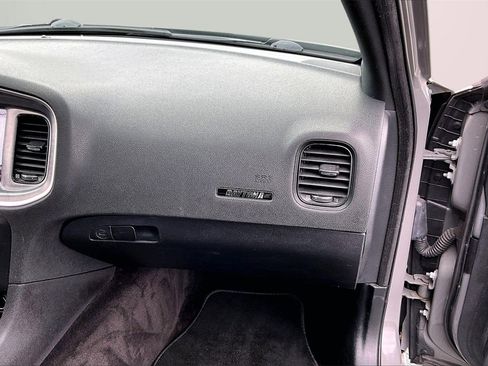 Used 2017 Dodge Charger R/T image 22