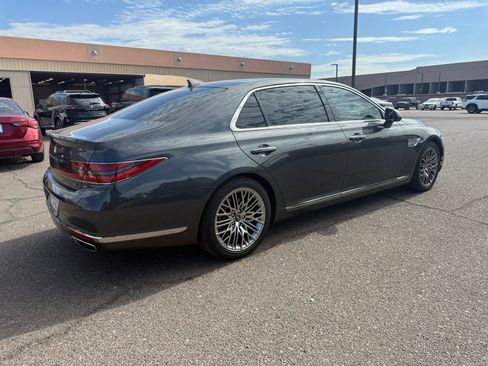 Used 2022 Genesis G90 5.0 Ultimate RWD image 5