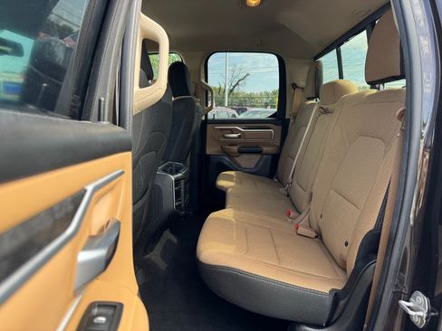 Used 2019 RAM 1500 Big Horn AWD/4WD image 16