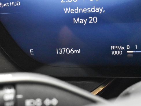 Used 2024 Buick Envision Avenir AWD/4WD image 24