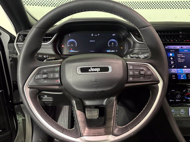 Used 2024 Jeep Grand Cherokee L Limited w/ Luxury Tech Group II AWD/4WD image 24