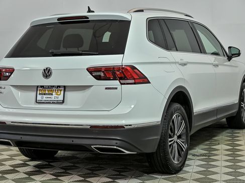 Used 2019 Volkswagen Tiguan SEL AWD/4WD image 8