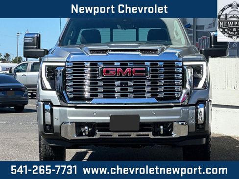 New 2026 GMC Sierra 3500 Denali w/ Technology Package image 7