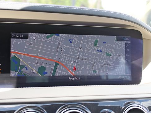 Used 2019 Mercedes-Benz S 560 Sedan image 20