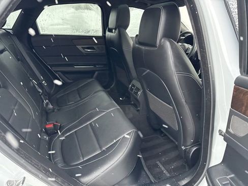 Used 2020 Jaguar XF Checkered Flag image 23