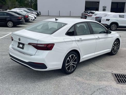Certified 2024 Volkswagen Jetta Sport FWD image 6