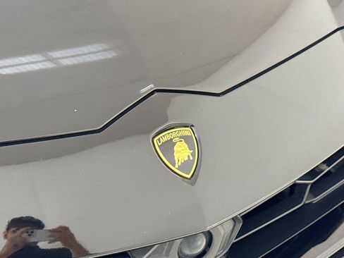 Used 2020 Lamborghini Urus AWD/4WD image 37
