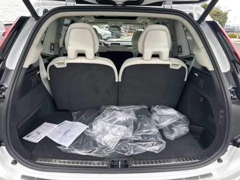 New 2026 Volvo XC90 T8 Ultra w/ Lounge Package AWD/4WD image 19