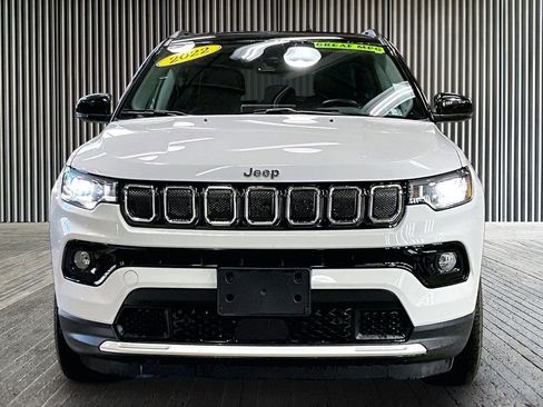 Used 2022 Jeep Compass Limited image 3