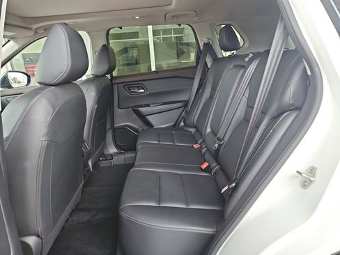 Used 2023 Nissan Rogue SL w/ SL Premium Package AWD/4WD image 11
