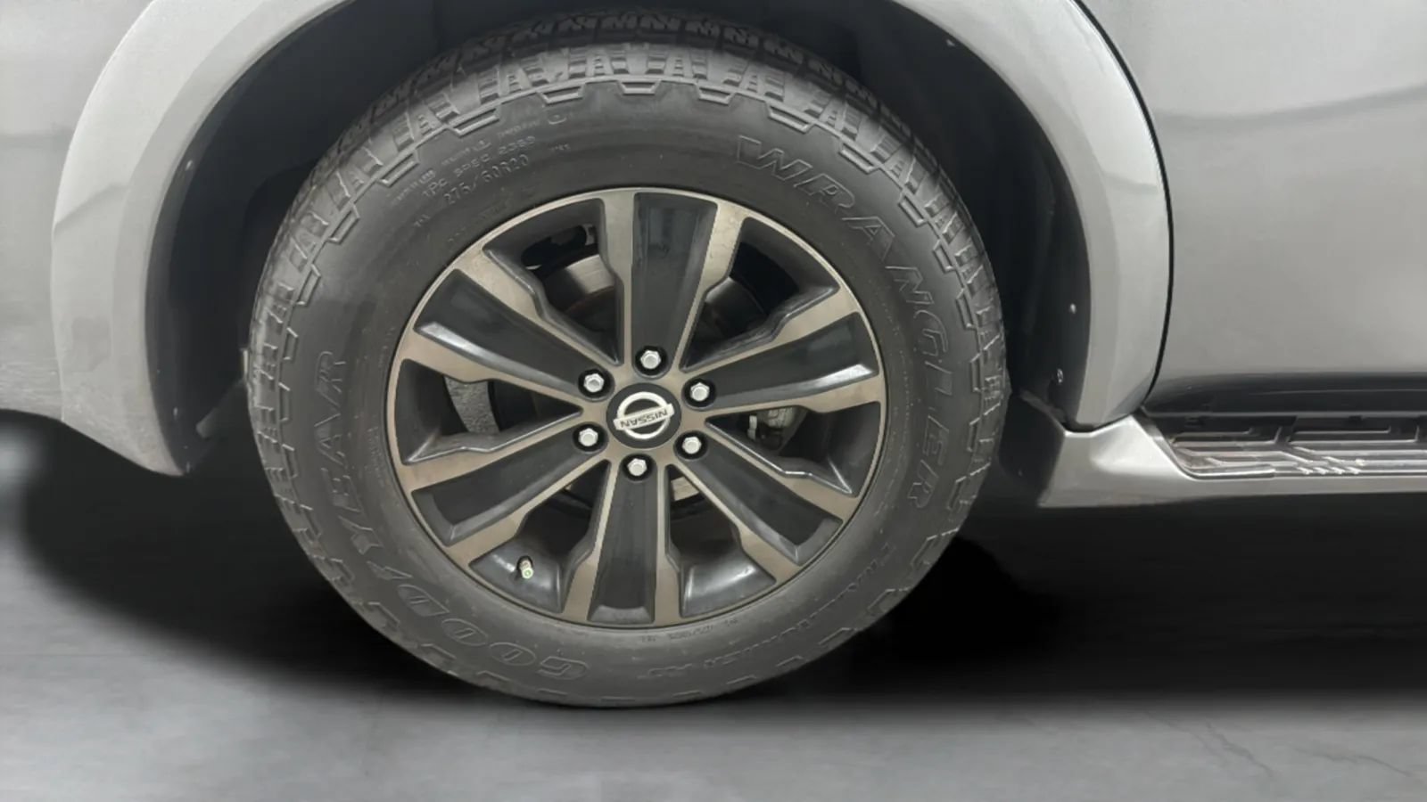 Used 2018 Nissan Armada Platinum RWD image 32