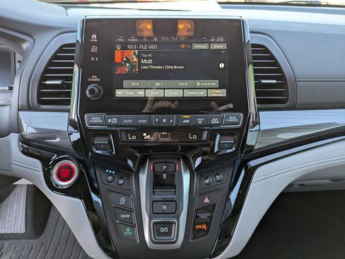 Used 2024 Honda Odyssey Elite image 20