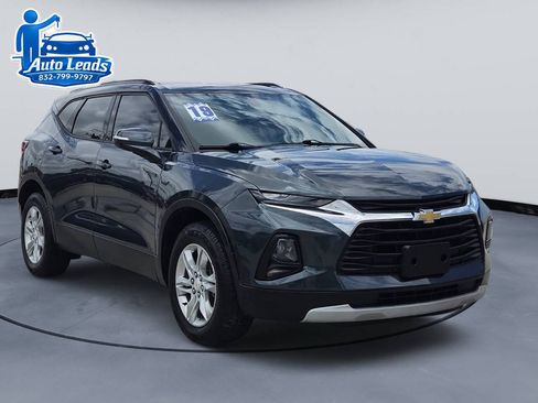 Used 2019 Chevrolet Blazer LT FWD image 2