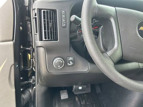 New 2025 Chevrolet Express 2500 image 17