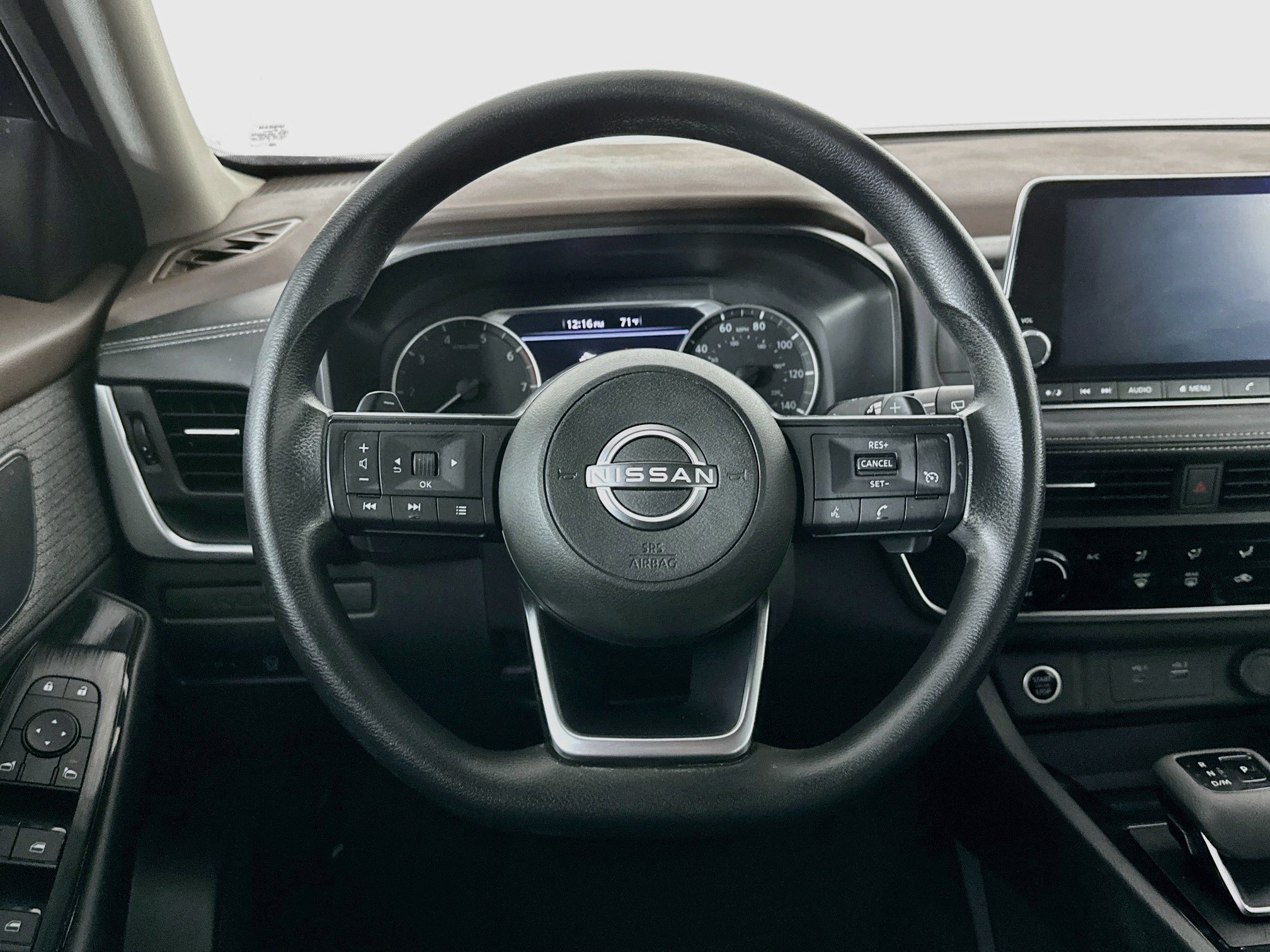 Used 2023 Nissan Rogue S FWD image 18