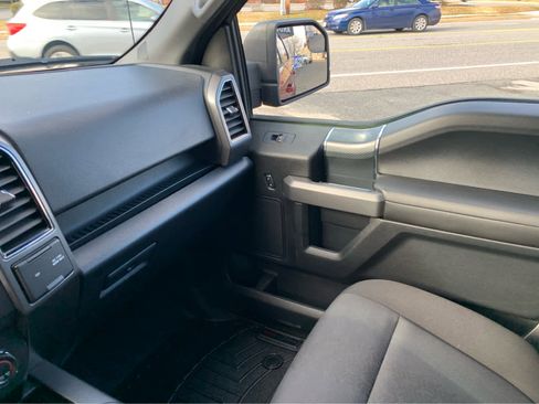 Used 2018 Ford F150 XLT w/ Equipment Group 302A Luxury image 21