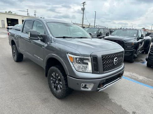 Used 2018 Nissan Titan PRO-4X w/ Pro-4x Utility Package AWD/4WD image 25