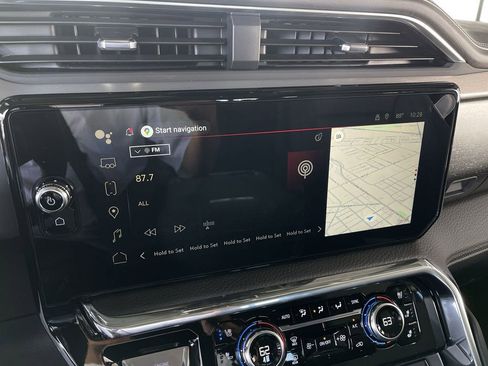 New 2025 GMC Sierra 2500 Denali w/ Denali Reserve Package image 13