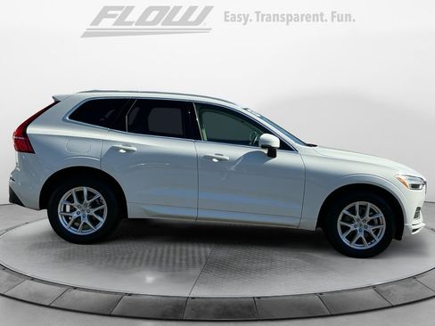 Used 2018 Volvo XC60 T5 Momentum image 10