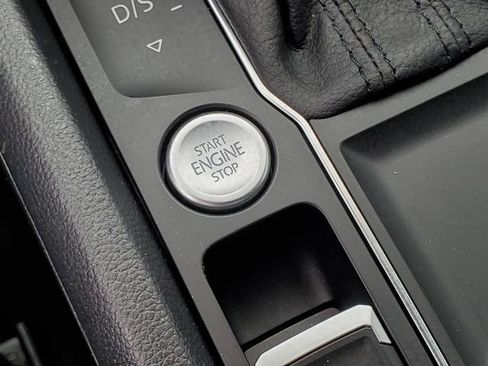 Used 2019 Volkswagen Atlas SE w/ Panoramic Sunroof Package image 23