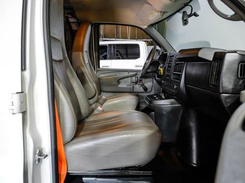 Used 2013 Chevrolet Express 2500 w/ Cold Climate Package image 27
