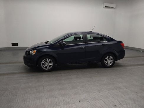 Used 2016 Chevrolet Sonic LT image 2