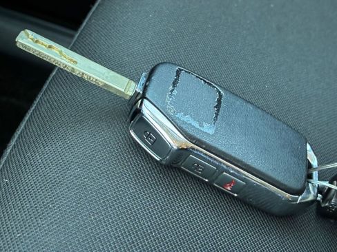 Used 2025 Kia Sportage LX FWD image 21