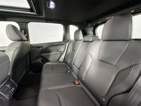 Used 2025 Subaru Forester Limited image 32
