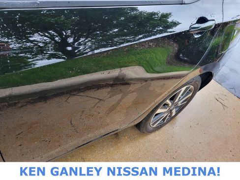 Certified 2024 Nissan Versa SV FWD image 12