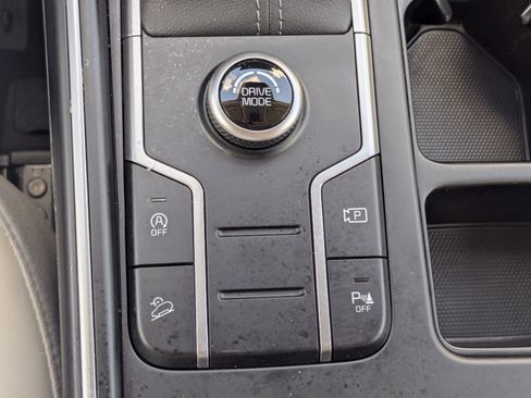 Certified 2023 Kia Sorento S image 30