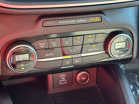 Used 2021 Ford Escape SE w/ Convenience Package image 18