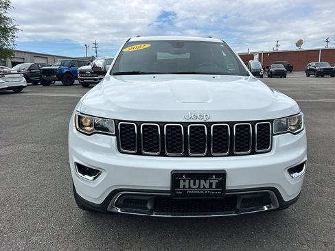 Used 2021 Jeep Grand Cherokee Limited w/ Luxury Group II AWD/4WD image 2