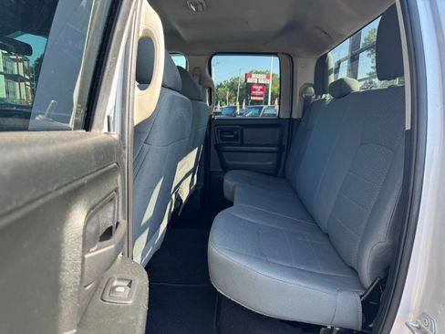 Used 2018 RAM 1500 ST w/ SXT Appearance Group AWD/4WD image 16