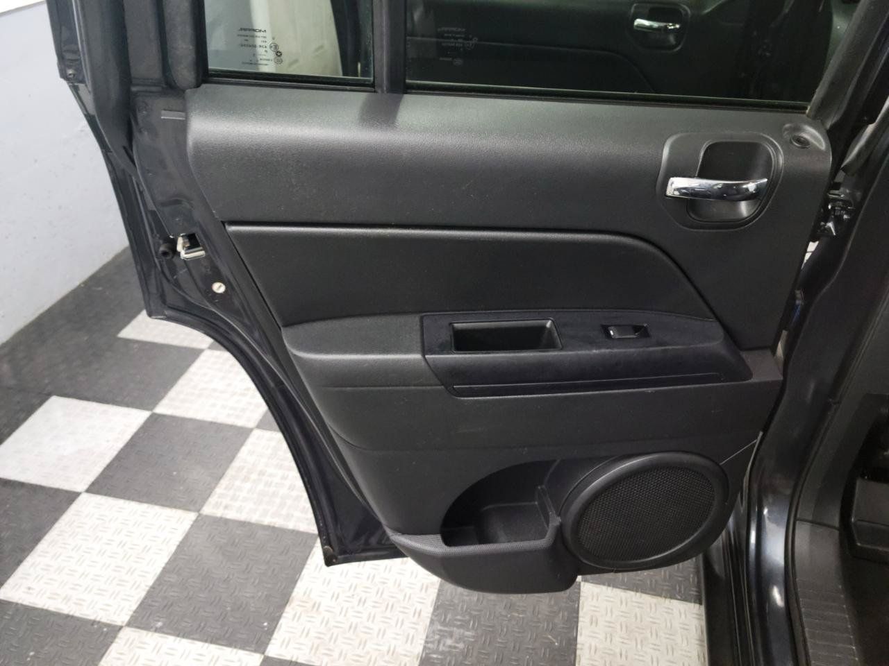 Used 2014 Jeep Compass Sport w/ Power Value Group AWD/4WD image 17