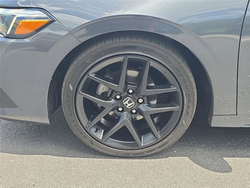 Used 2024 Honda Civic Sport image 7