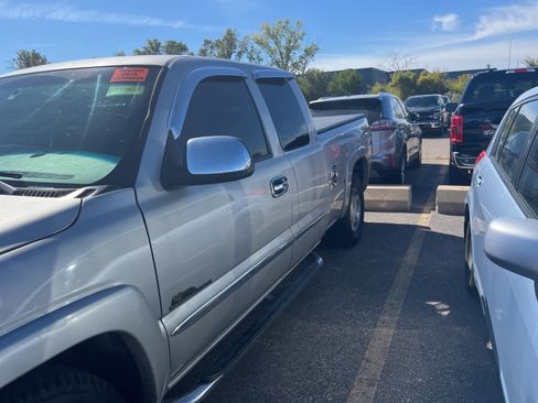 Used 2005 GMC Sierra 1500 SLE image 5